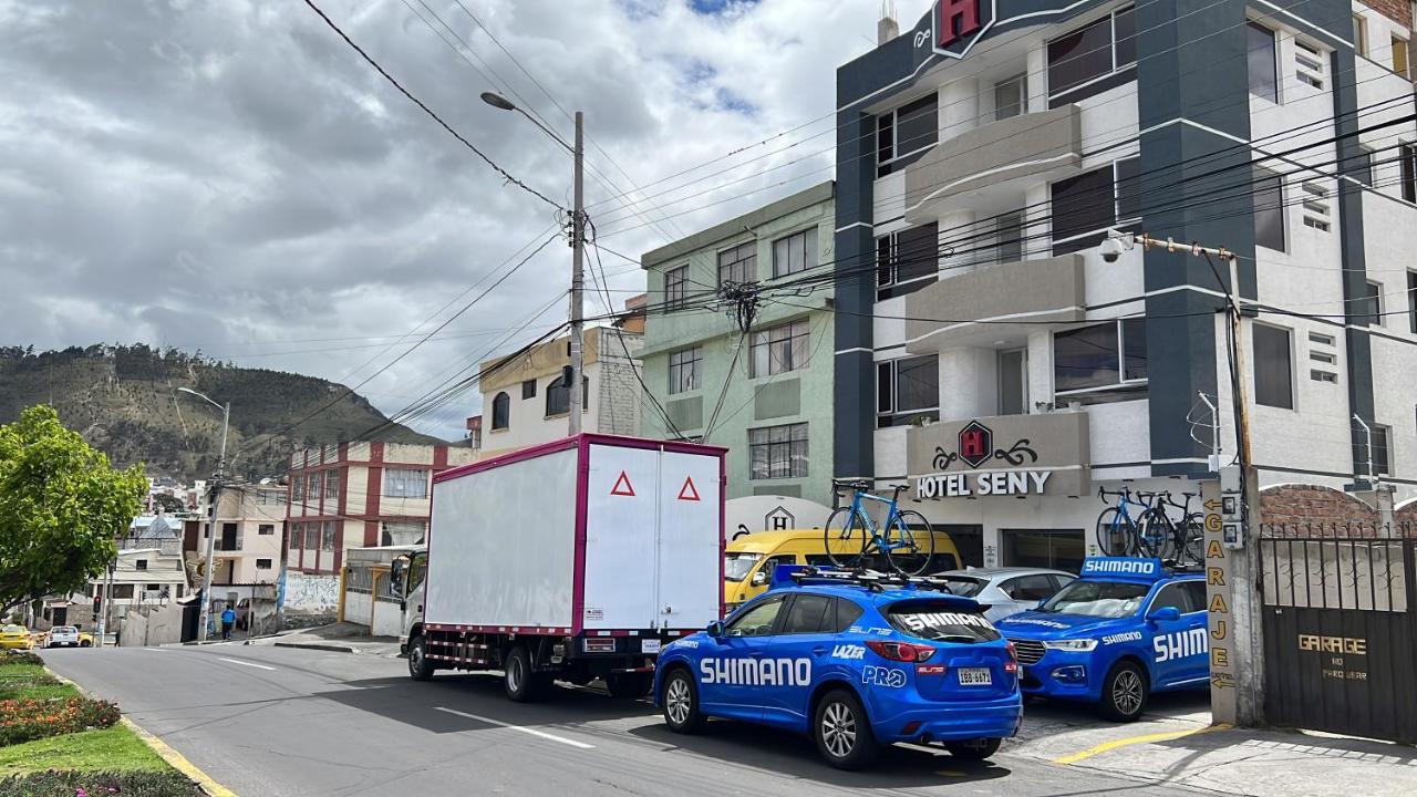 Hotel Seny Ambato Exterior photo