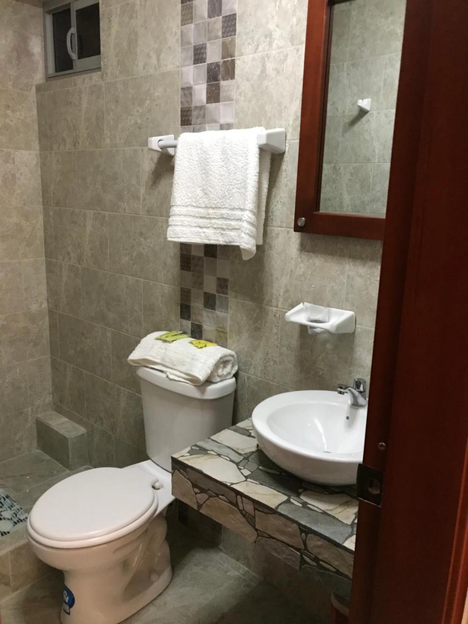 Hotel Seny Ambato Exterior photo